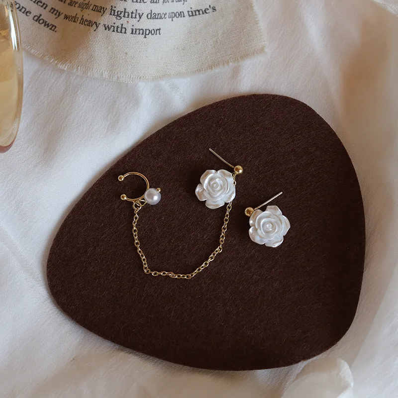 Модные белые акриловые серьги гвоздики с цветами для женщин аксессуары