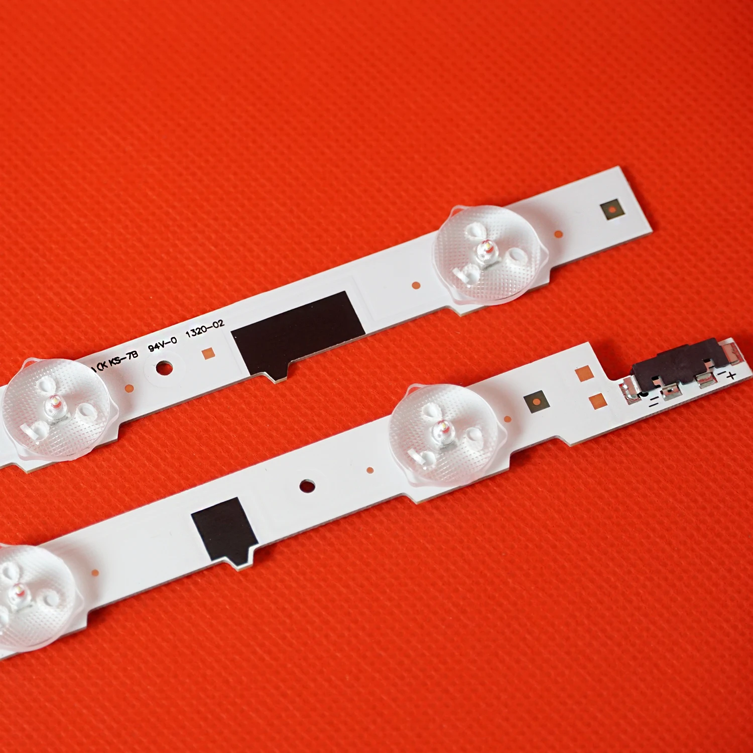 Светодиодная лента для подсветки телевизора SamSung 40 дюймов 2 шт. D2GE-400SCA-R3 UA40F5500