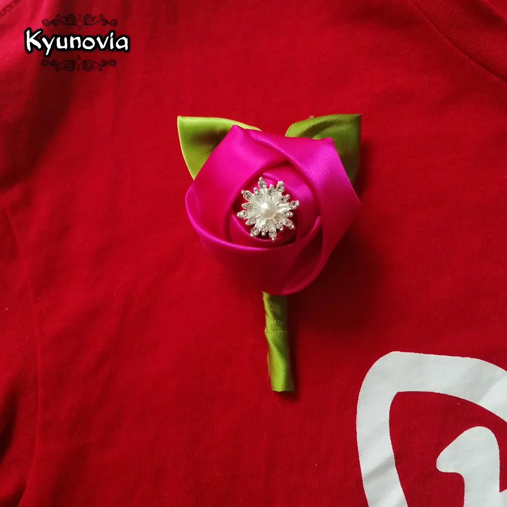 Бутоньерка Kyunovia с зелеными листьями Шелковая Роза Цветочная булавка кристаллами