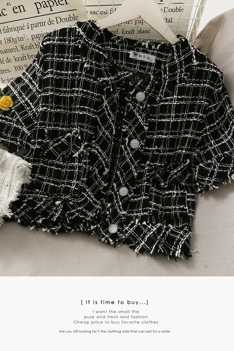 

Korean Style Retro Tweed Women Shirts Round Neck Short Sleeve Shirt Women's 2021 New Plaid Single Breasted Blouse