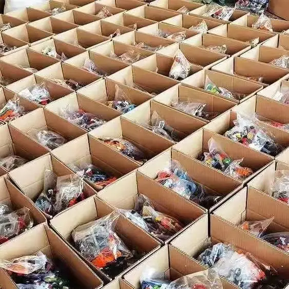 Оптовая продажа 20/30/50 шт. случайный блошиный рынок строительные блоки фигурки