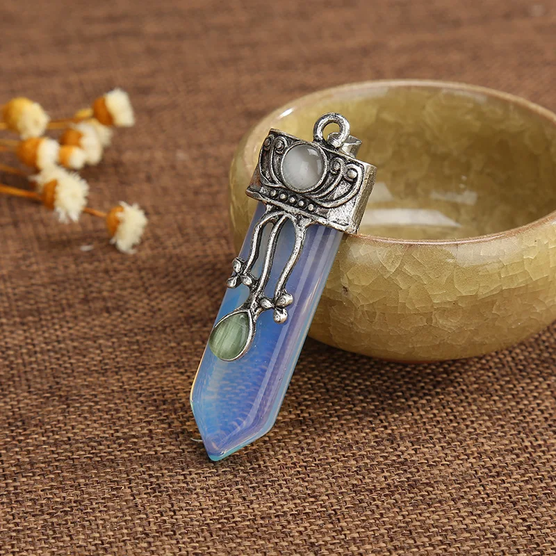 Натуральный хрустальный камень мужской и женский кулон в виде меча семь чакр