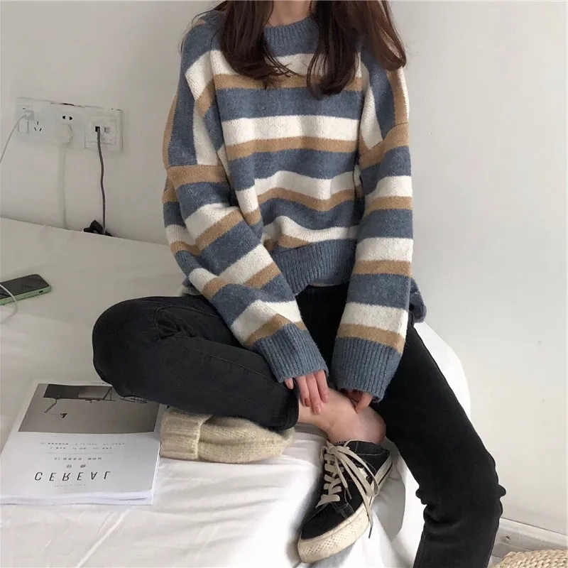 Корейский шикарный винтажный вязаный свитер в полоску с длинными рукавами стиле