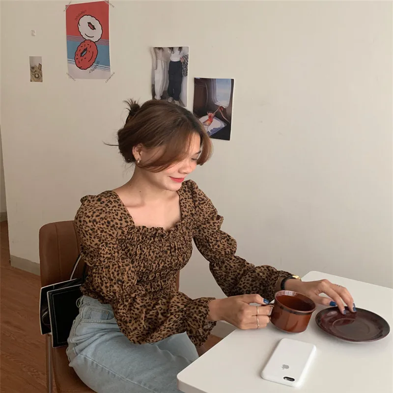 

WICCON Fashion Sexy Female Shirts Square Collar Puff Long Sleeves Exquisite Thin New French Style 2020 Autumn Women Blouses