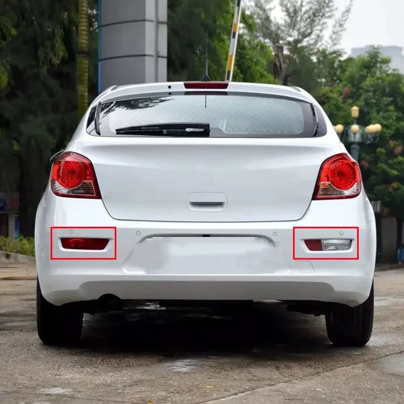 

Rear bumper Reflector Lamp Tail Brake light For Chevrolet Cruze Hatchback