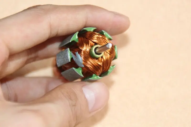 DC 12V 8-полюс Ротор Микро электродвигатель шариковый подшипник Хорошее качество