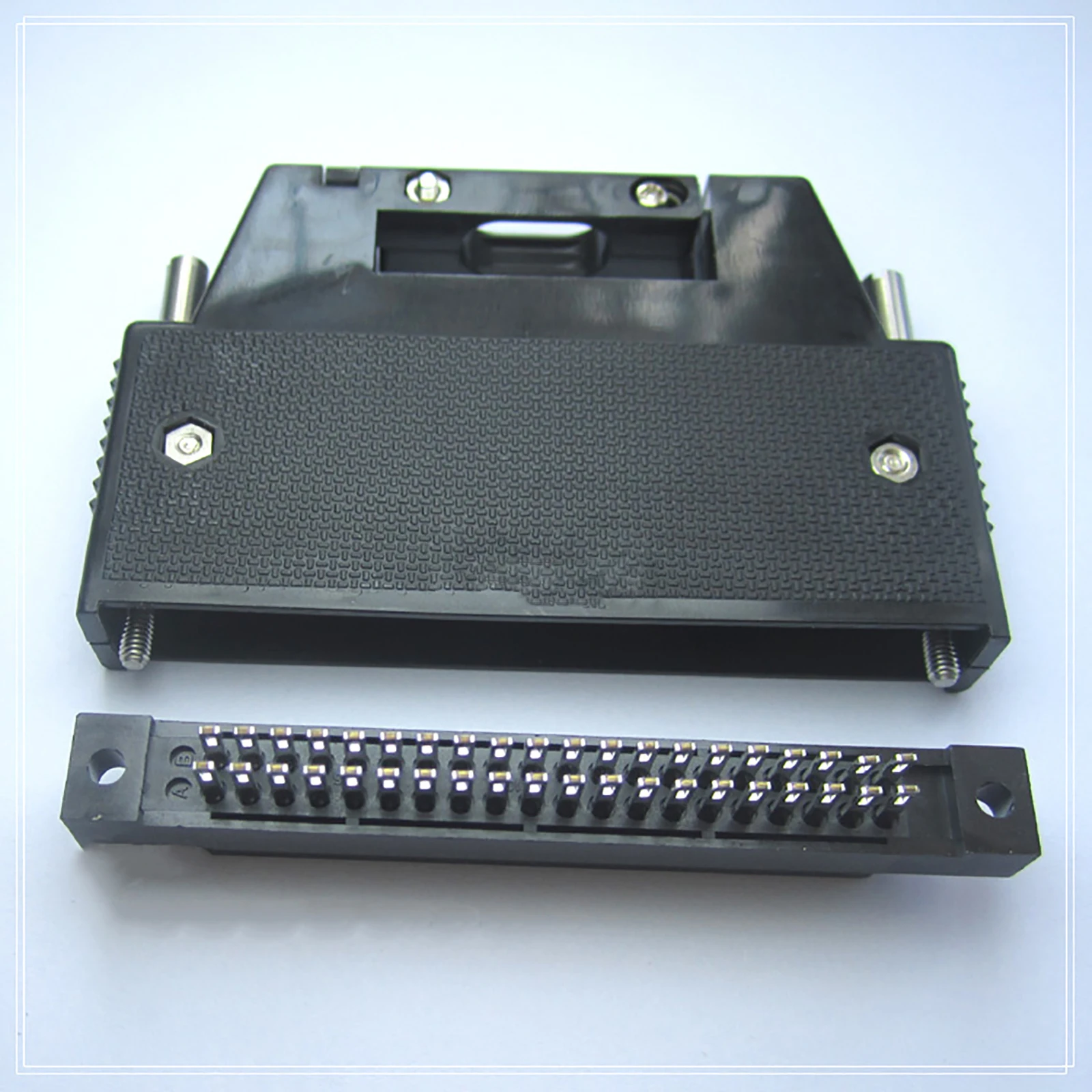 Штекер 40P A6CON1 40pin Сварочный соединитель PLC стандартные клеммы (VGA) для 40-Fujitsu/ Mitsubishi Q