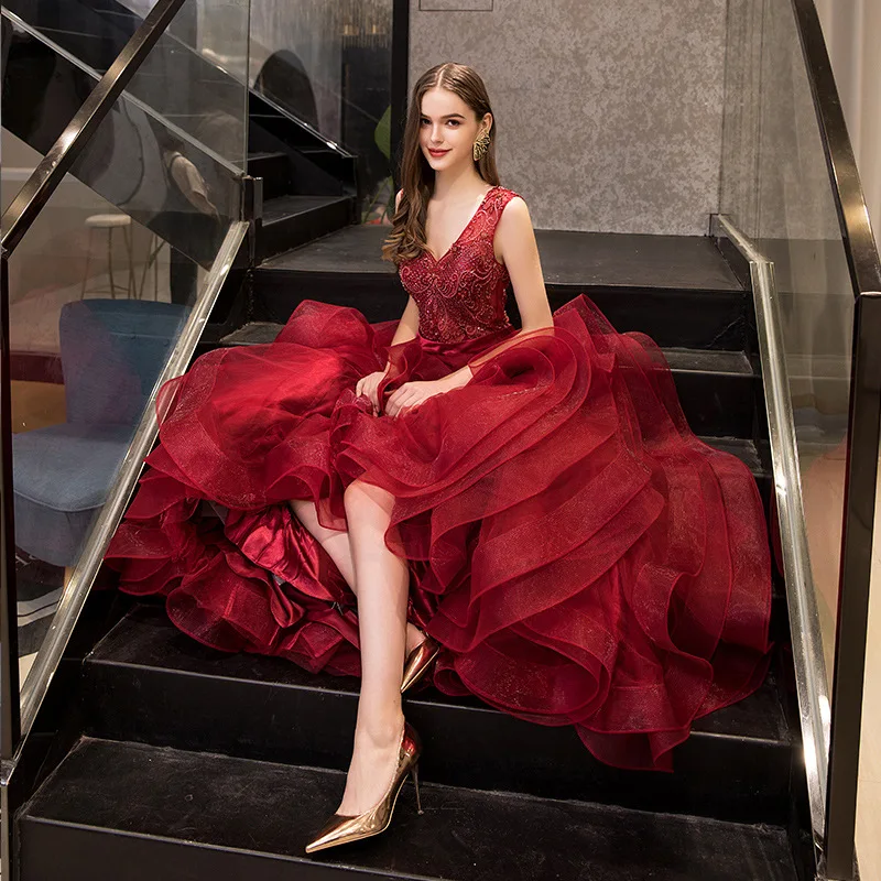 Элегантное бальное платье бордового цвета вечерние платья с бисером и оборками