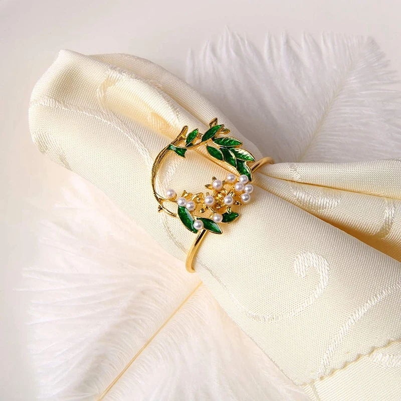 

Napkin Ring Golden Pearl Flower Napkin Rings Set of 6 Metal Napkin Holder for Wedding Party Dinner Table Decoration