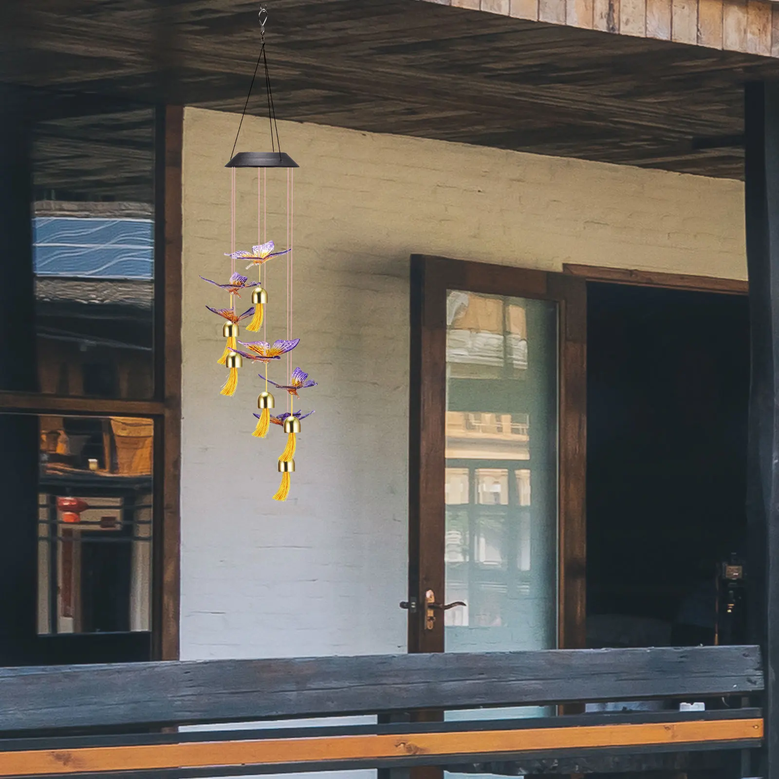 На открытом воздухе бабочка китайские колокольчики Двор Сад медные трубки