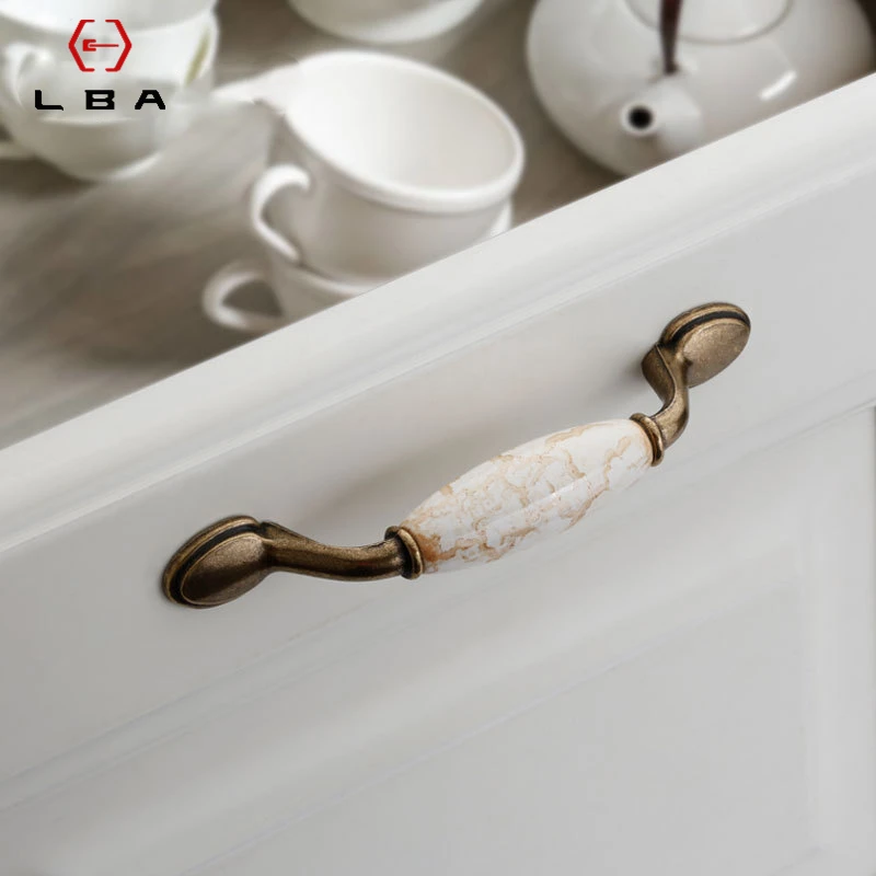 Европейский Стиль цинковый сплав Материал антикварная керамическая мебель