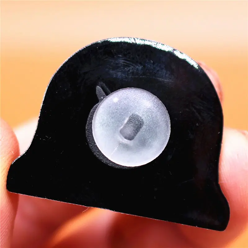 1pcs Japanese Cartoon Shoe Charms Comics Pig Dog Butt Zenyi PVC Shoe Accessories Decoration Fit Croc Jibz Party Kids Gifts U294