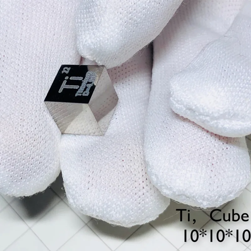

Free Shipping 6-sided Mirror Polished Double-sided Engraved Metal 10mm Titanium Ti Cube 99.5% Teaching Specimen Collection Gift