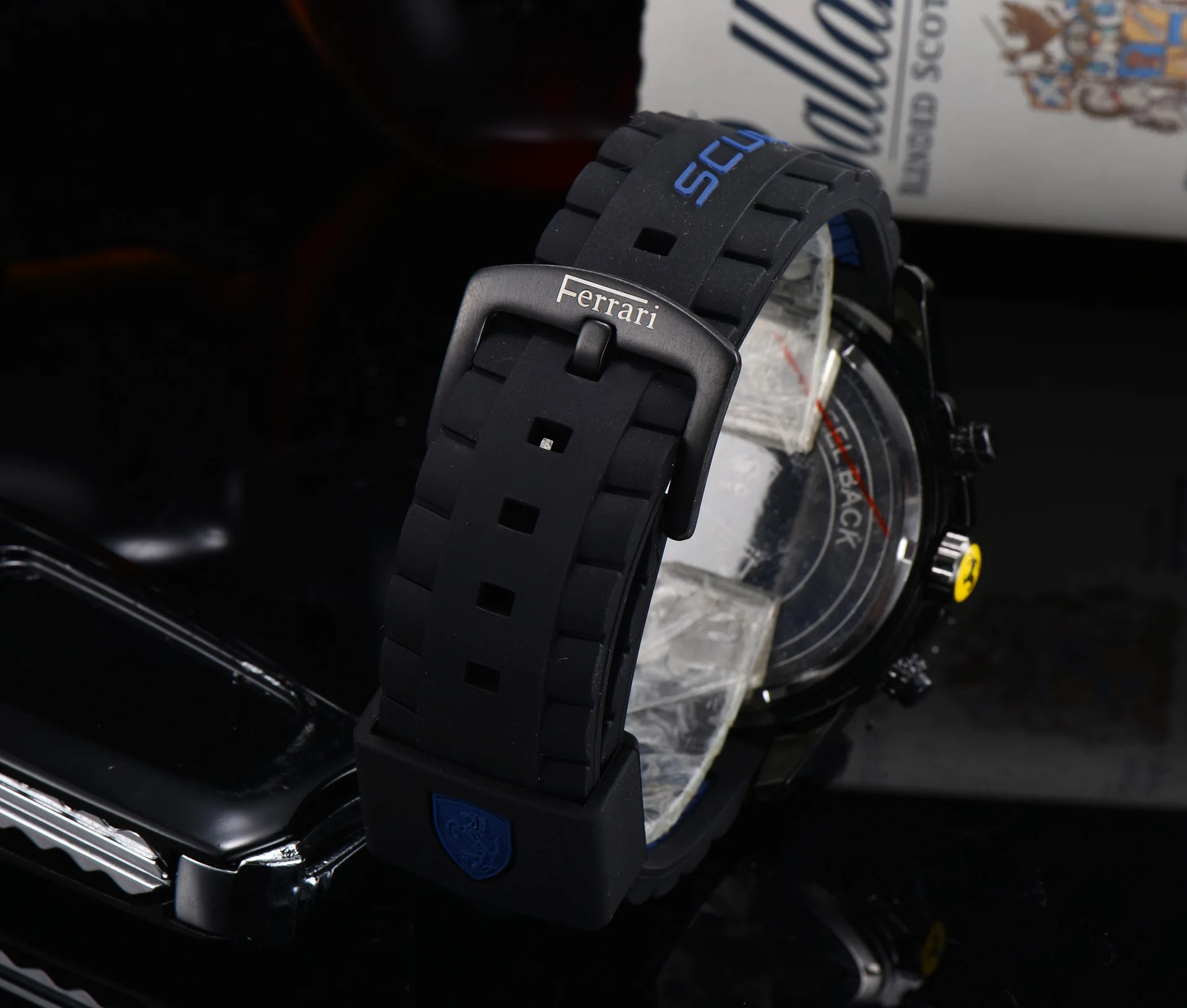 

Fashion Men's Casual Quartz Watch Sports Racing Top Brand Luxury Watch Classic Calendar Chronograph Silicone Watch