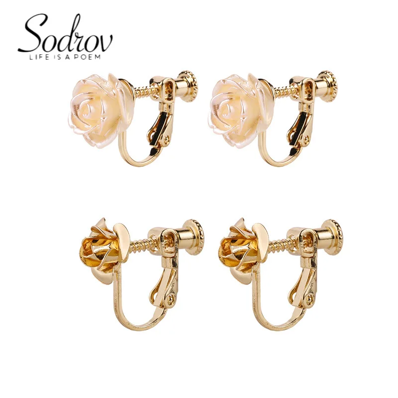 

2021 Trend Gold Rose Flower Women Jewelry Clip on Earrings Korean Fashion Vintage Jewelry for Women Earring Gift