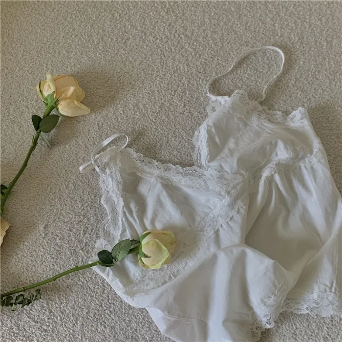 

2021 Summer Korean New Sweet Maiden Sexy Lace Trim V-neck Strap Top Women's Inner Wear Outer Wear Vest