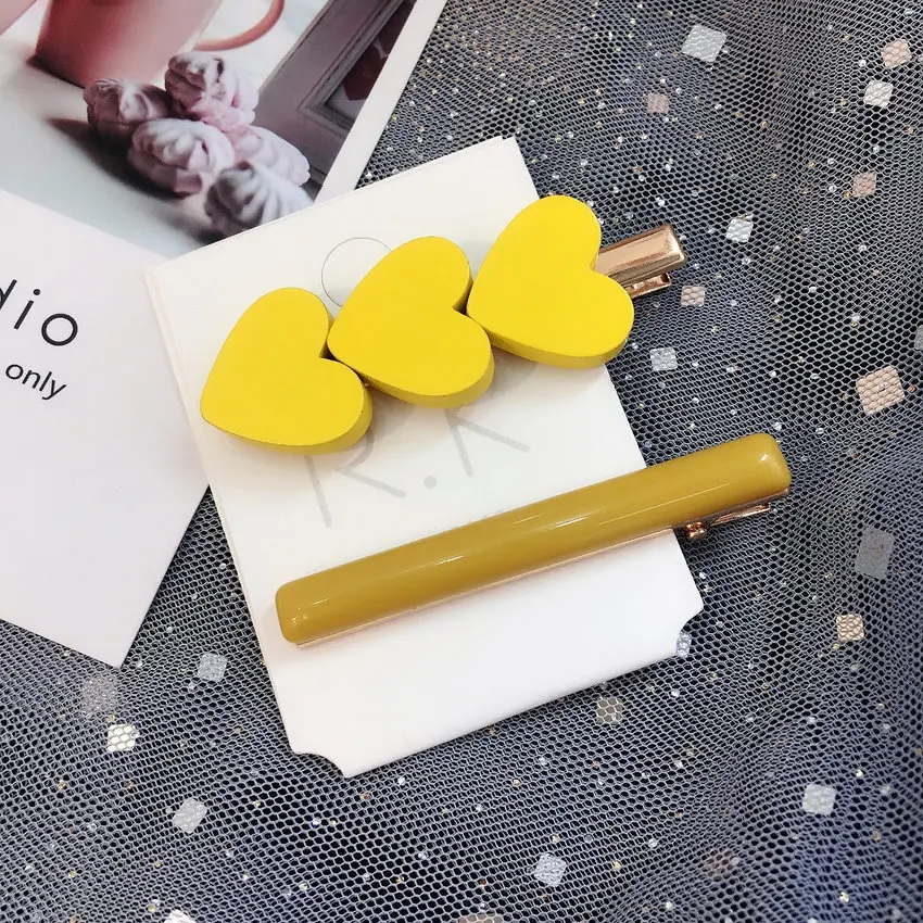 Корейские заколки из дерева в форме сердца в стиле осени для девочек и женщин, модные аксессуары оптом.