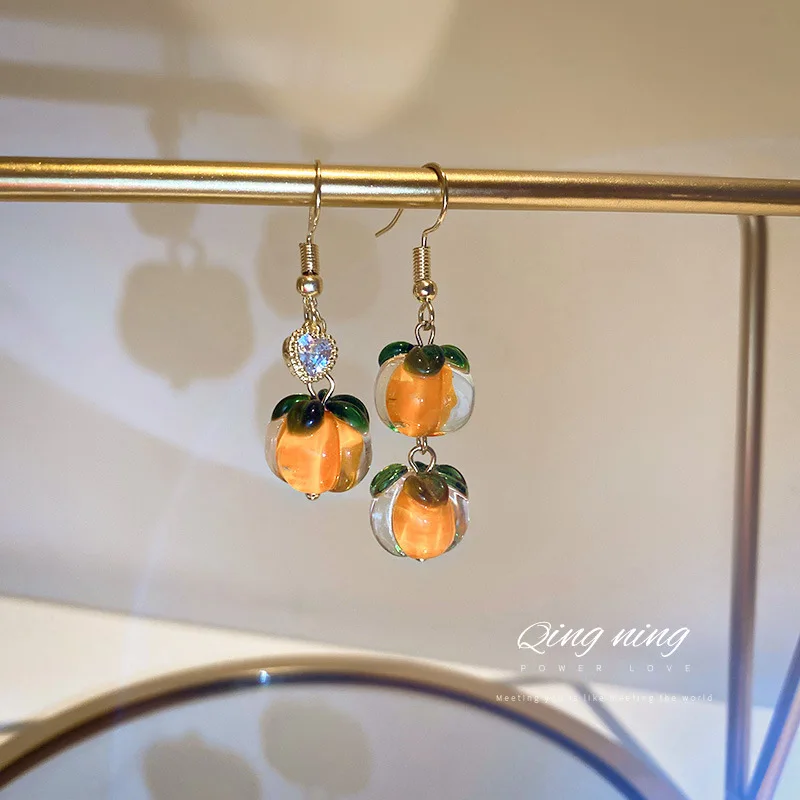 

Korea Dongdamen Fashion Net Red Temperament Design Sense New Diamond Inlaid Love Persimmon Earrings Female