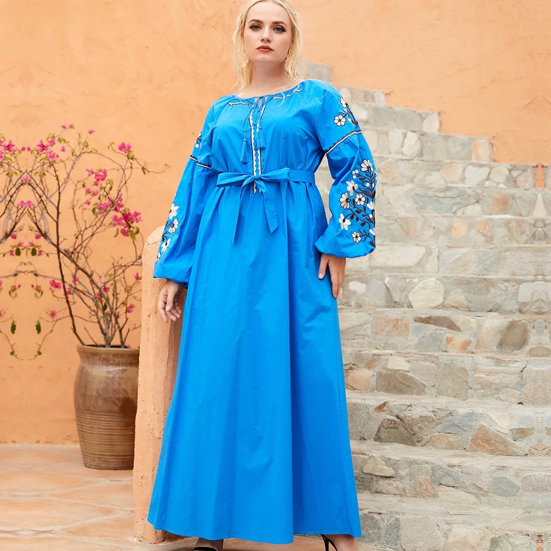 

2021 мусульманское однотонное Ретро модное женское платье в национальном стиле с вышивкой и круглым вырезом арабское Повседневное платье аб...