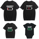 Семейная Одинаковая одежда, забавная футболка для папы, мамы, мальчика, девочки, одежда с изображением батарейки