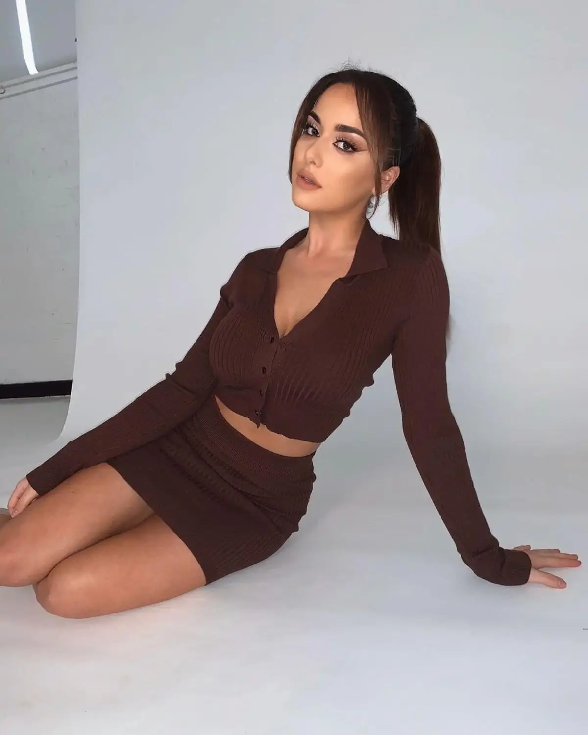 

Two Piece Set Women Skirt Set Sexy V-neck Long Sleeve Bodycon Mini Skirt Two-piece Suit Women Knit Sets