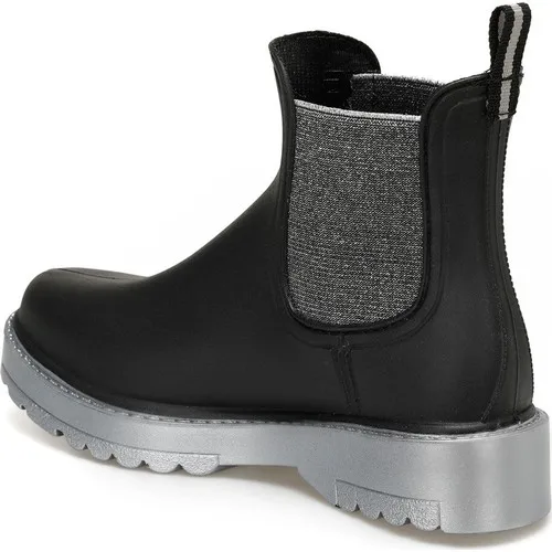 

Silver Women'S Boots Winter Fashion Trend 2021