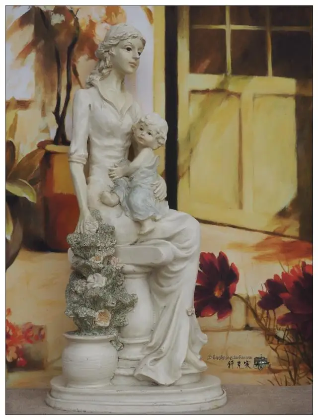 

THE MOTHER HOLDS THE CHILD ROMAN CLASSIC SERIES VINTAGE RESIN MAKING OLD HOME ORNAMENTS DECORATION
