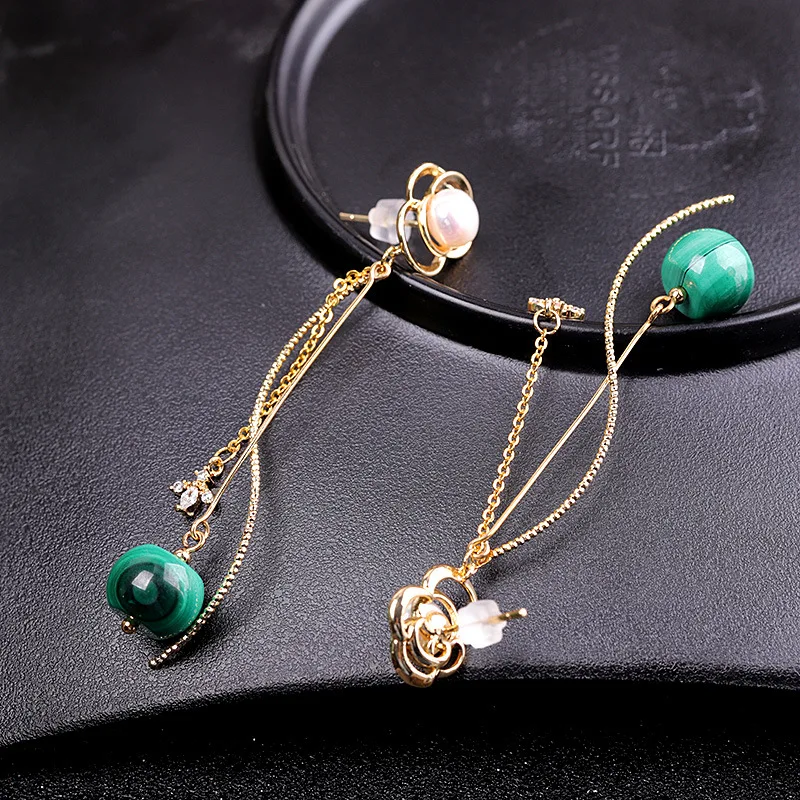 

MetJakt Fashion All-match S925 Sterling Silver Malachite Women's Long Ear Pendant