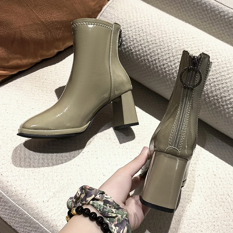 

Ботинки Челси, женская обувь на массивном каблуке, новинка 2022, зимние спортивные мотоциклетные ботинки на среднем каблуке, модная обувь из и...