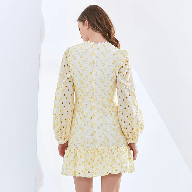 

TWOTWINSTYLE Embroidery Dress For Women O Neck Lantern Sleeve Print Hollow Out Vintage Mini Dresses Female 2021 Autumn Clothing