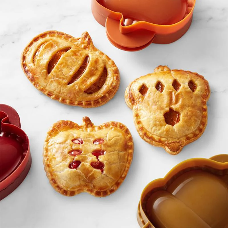 

Cute Snack Moulds Christmas Style Apple Pie Mould Safe Dessert Baking Moulds Mini Baking Tool Kitchen Accessories Suppies