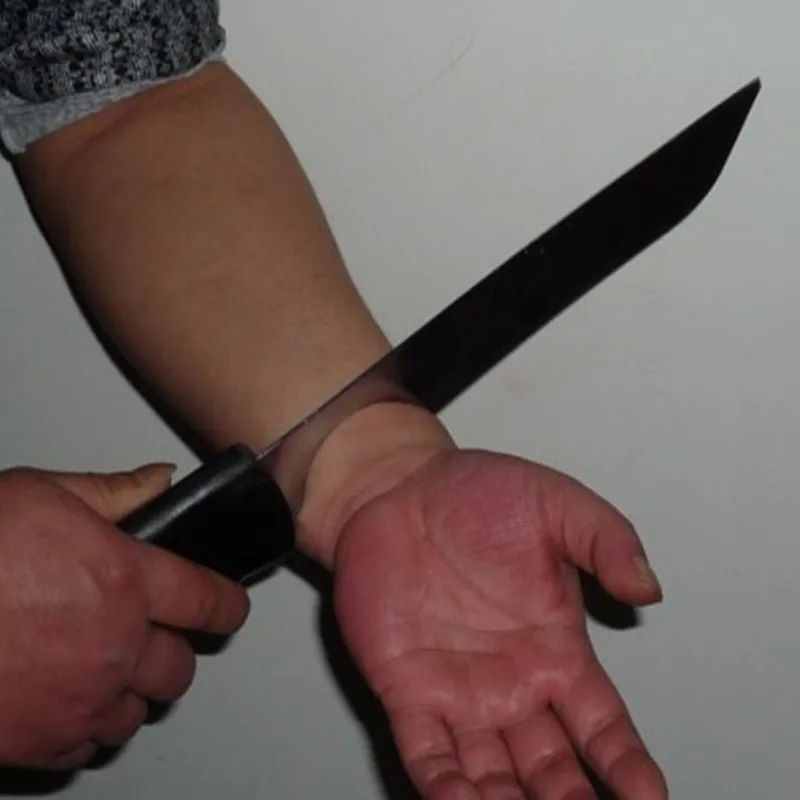Нож Через руку (кровавый нож на руку) с монстром крови магический трюк аксессуары