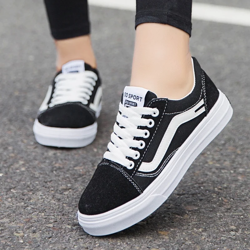 

2021 Men/Women Casual Sport Flat Outdoor Running Shoes Fashion Breathable Walking Unisex Sneakers