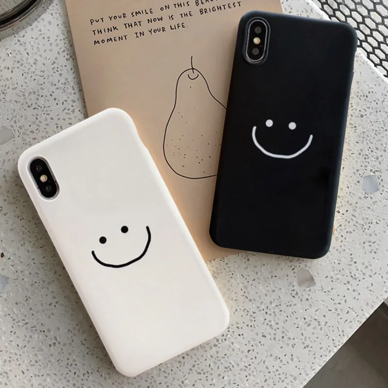 

GYKZ Fashion Simple Smile Face Couple Case For iphone 11 Pro XS MAX XR X 7 6 12 8 Plus Black White Silicone Phone Cover Soft Bag