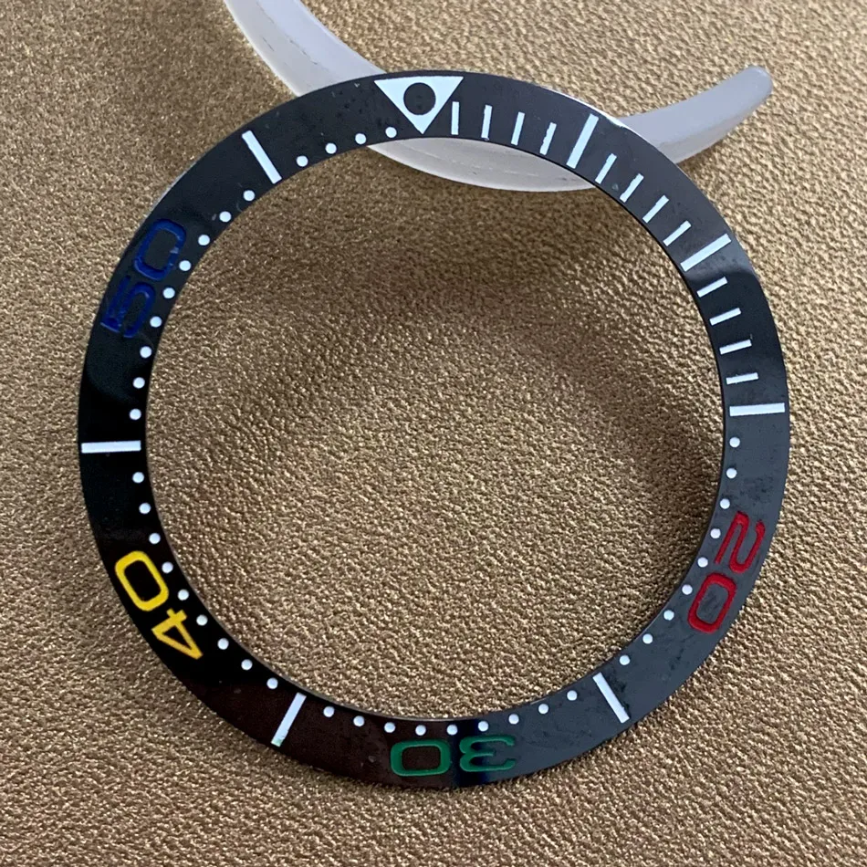 

Watch accessories ceramic bezel outer diameter: 38mm inner diameter: 30.8mm High quality ceramic wheel