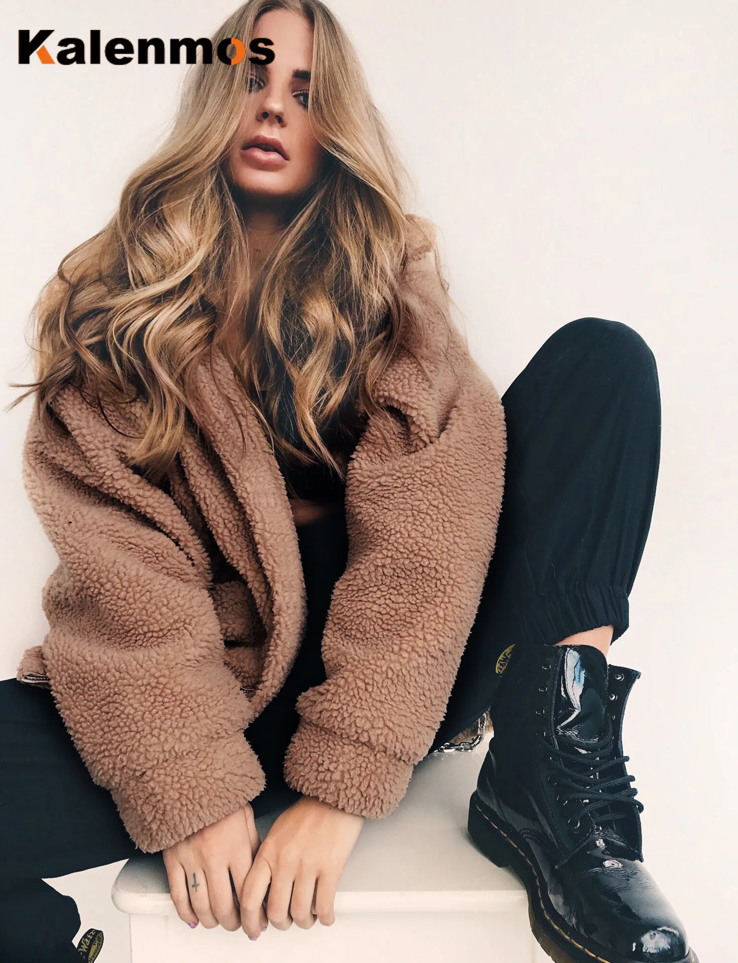 Куртка женская осенне-зимняя Элегантная удобная повседневная однотонная модная