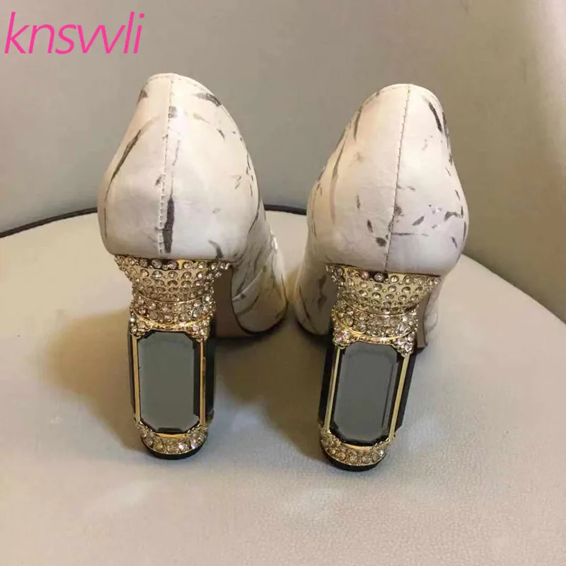 Knsvvli/туфли на высоком каблуке с кристаллами; женские вечерние модельные туфли с острым носком на каблуке с драгоценными камнями; женские туфли-лодочки; Цвет черный, розовый, белый; zapatos mujer