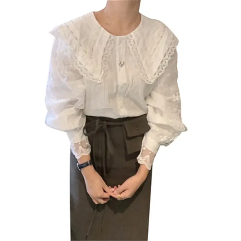 

2020 new heavy handmade Lapel lace sleeve lace stitching shirt versatile Lantern Sleeve Shirt Top