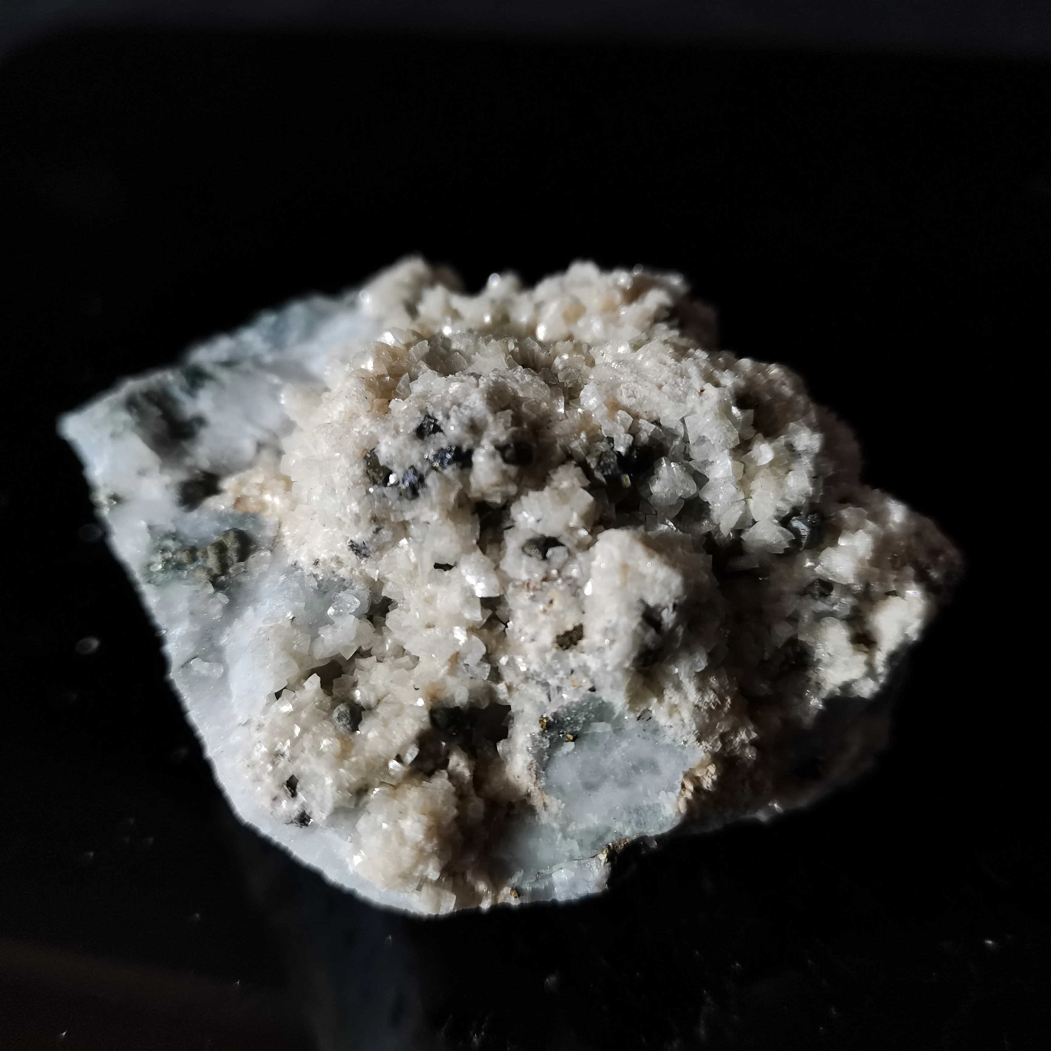 

165.4gNatural dolomite crystal quartz pyrite, mineral crystal specimen