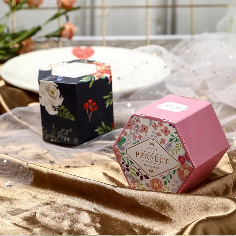 

Paper Gift Boxes Chocolate Candy Boxes Favour Boxes For Wedding Banquet Birthday Engagement Party Wedding Favors For Guests