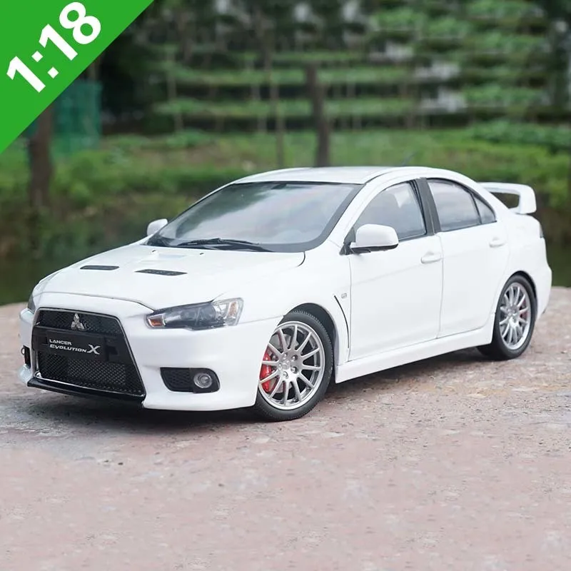 Новинка 1/18 Mitsubishi Lancer EVO X 10 левый и правый руль литой металлический автомобиль