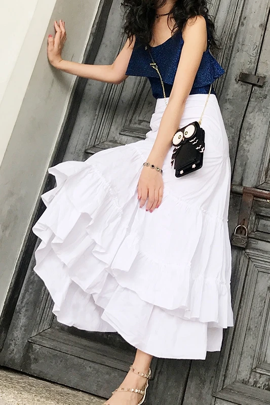 

LANMREM 2020 new autumn fashion high waist asymmetrical pleated ruffles long halfbody skirt white and black female WN32500