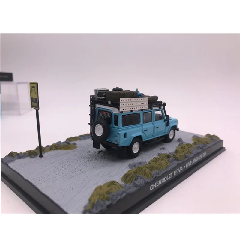 Master 1: 64 сплав модель автомобиля land rove defender 110 внедорожника с аксессуарами