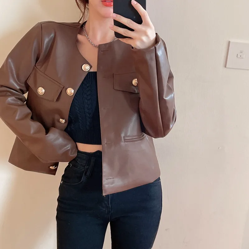 

Уличная женская кожаная куртка, модное короткое кожаное пальто с длинным рукавом и золотыми пуговицами, Женская винтажная Байкерская мотоц...