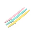 Разноцветный триммер для бровей