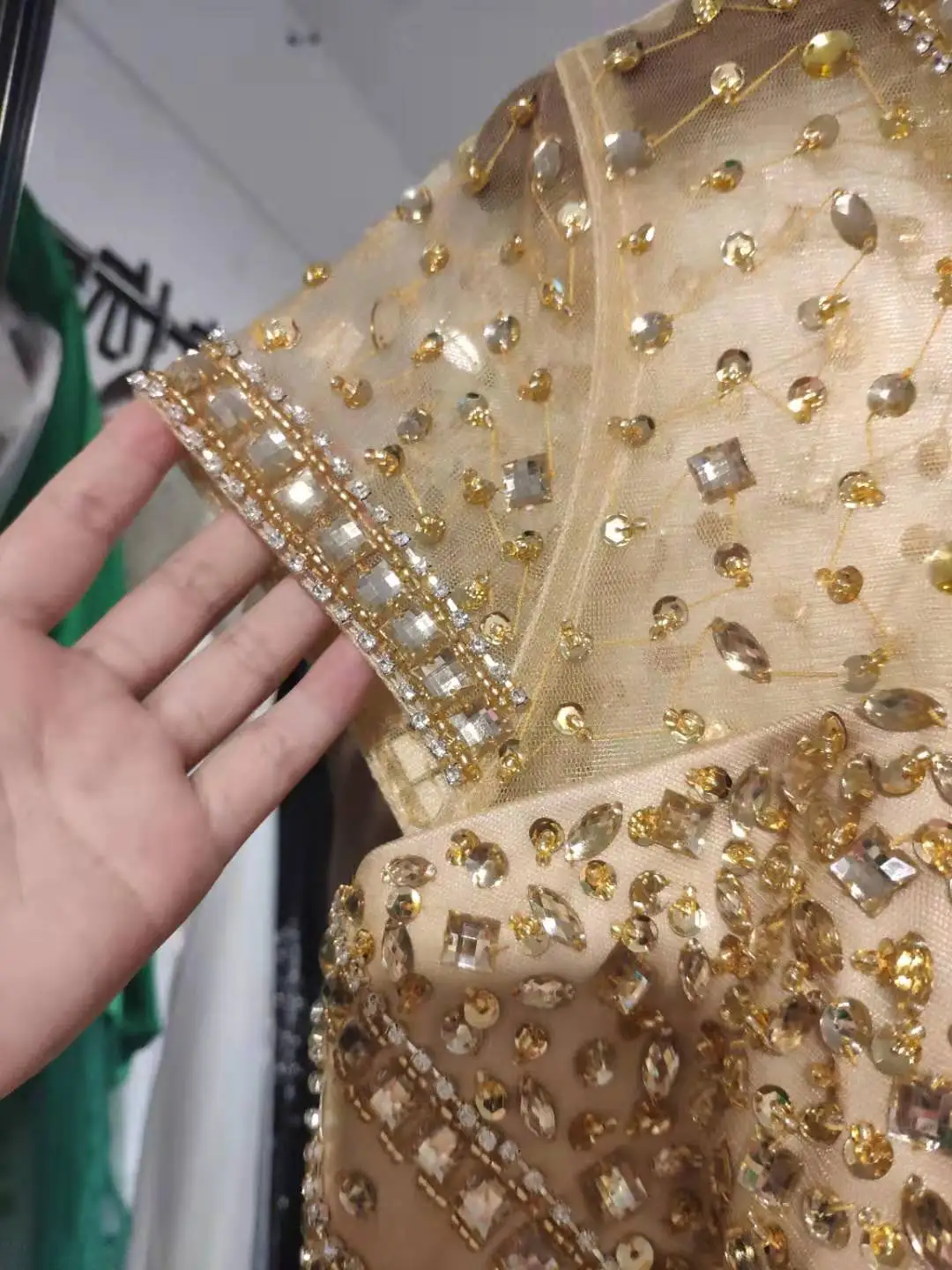 Роскошные блестящие вечерние платья с коротким рукавом и блестками 2019