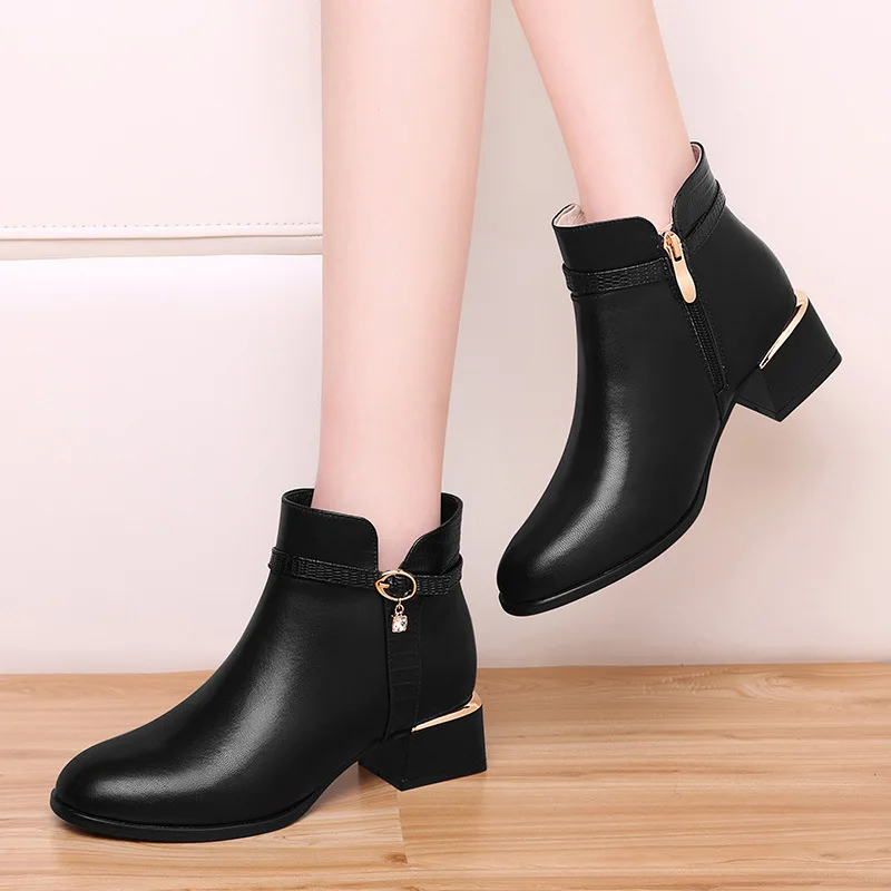 Bottines à talons hauts carrés pour femmes, chaussures Vintage, grande taille, nouvelle mode britannique, automne hiver 2020, M0036