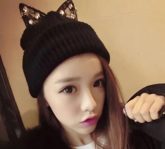 Милая шапочка вязаная зимняя шапка для женщин шляпа шерсть Стразы Devil Рога с