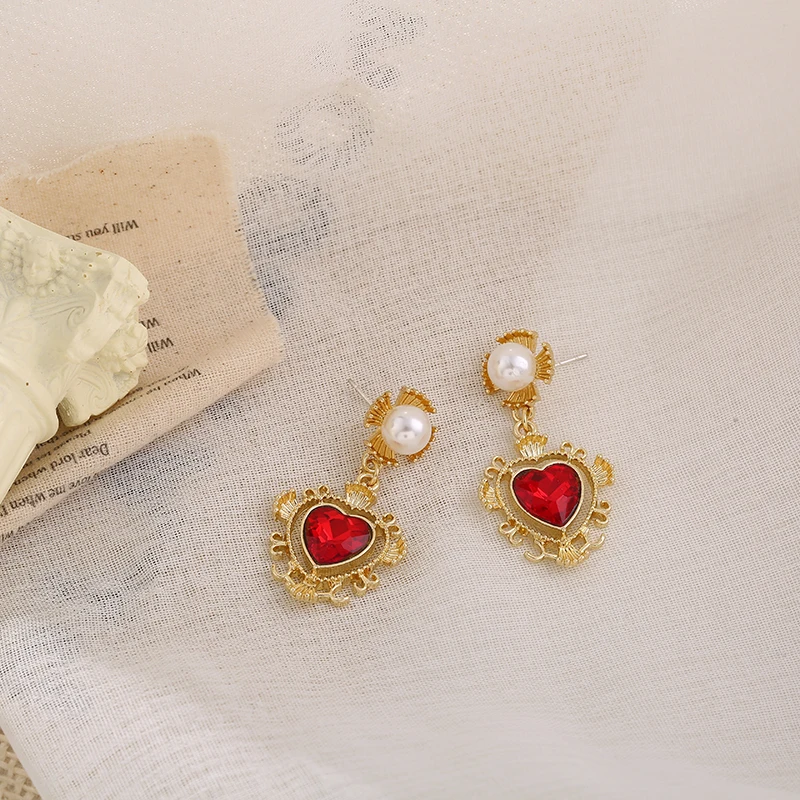 

Love baroque palace style heart metal vintage Glass pearl earrings for women jewelry