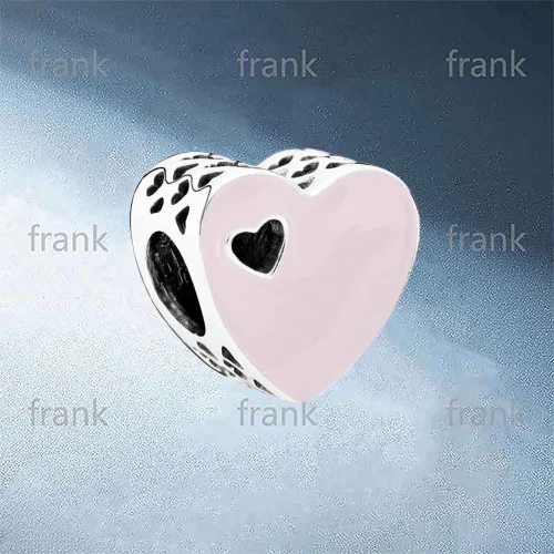 

791812EN40 SWEET LOVE HEART CHARM